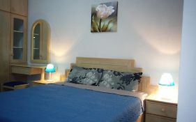 Pinang Beach Apartment @ Bayu Emas